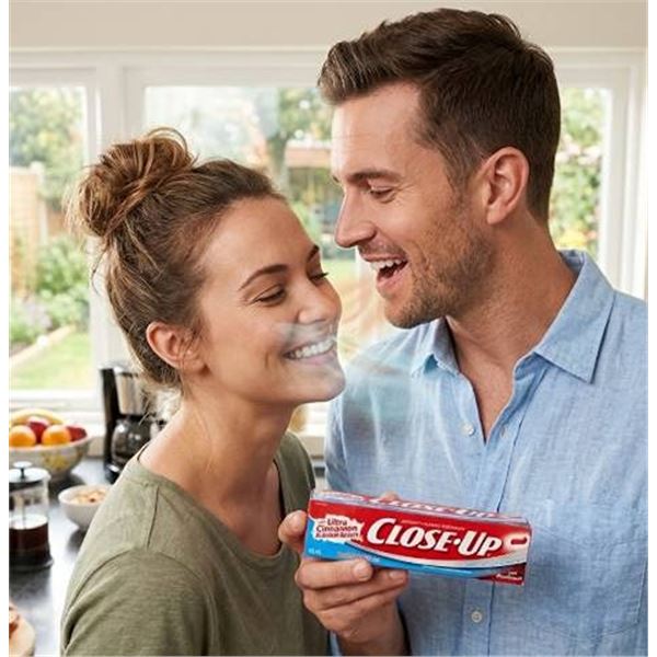 Close-Up Cinnamon Toothpaste 100ml (4 Pack)