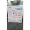 Image 2 : Cool Works 9" Desk Fan, 2 Speed Settings