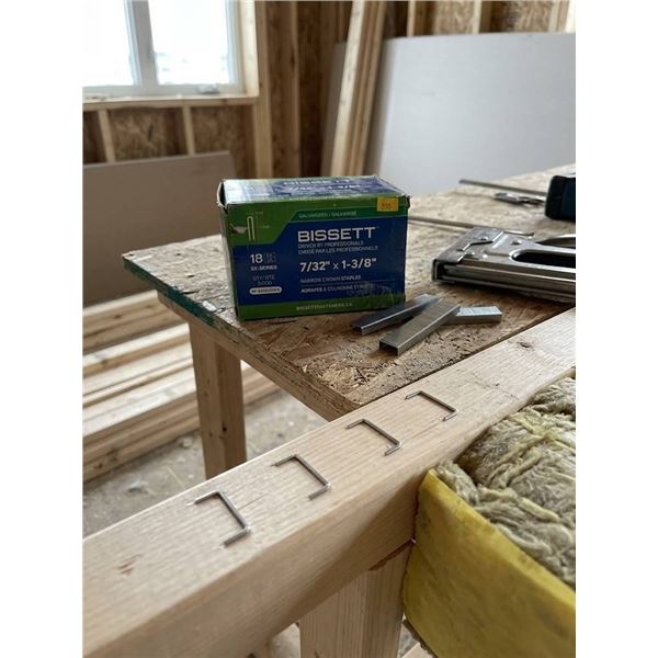 Bissett 18 Ga 7/32'' x 1-3/8'' Narrow Crown 5