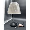 Image 3 : Modern Table Lamp With Fabric Shade