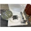 Image 2 : Tiffany-Style Stained Glass Table Lamp Kit
