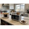 Image 1 : Salton Touchscreen 4-Slice Toaster