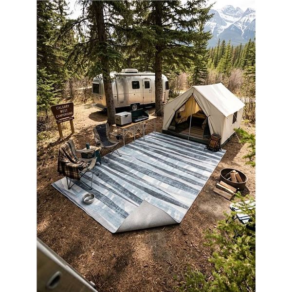 Tommy Bahama Indoor/Outdoor Rug Set