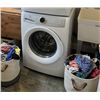 Image 1 : Electrolux LuxCare Front Load Washer
