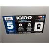 Image 3 : Igloo MaxCold Latitude 58 Litre Roller Cooler