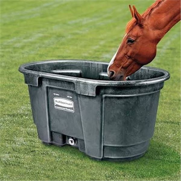 BRUTE Rubbermaid 100 Gallon Stock Tank