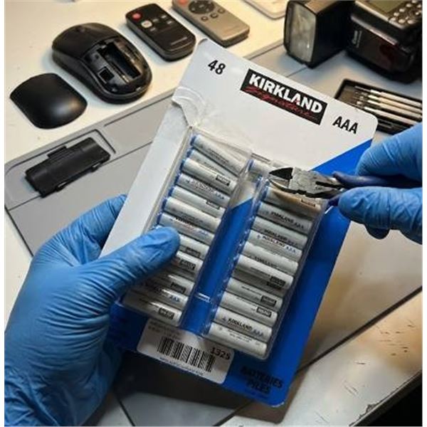 Kirkland Signature AAA Batteries Aprox 48 Pack