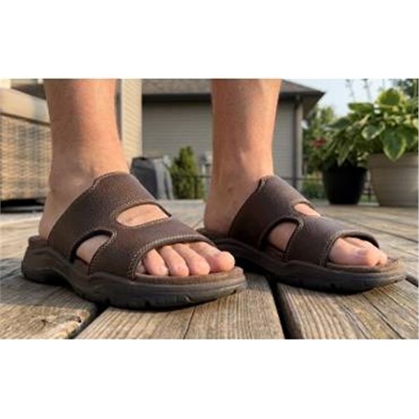 Men's Brown Slide Sandal Size 9