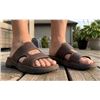 Image 1 : Men's Brown Slide Sandal Size 9
