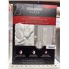 Image 2 : Beautyrest Black 100% Blackout Curtain Set