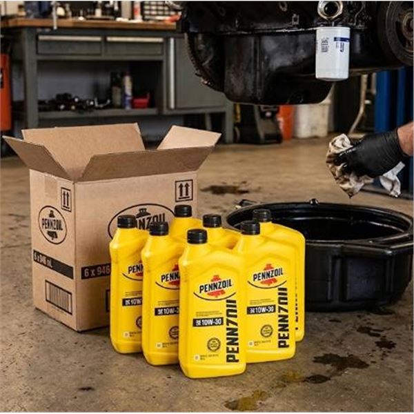 Pennzoil SAE 10W-30 Motor Oil, 6X946 ml