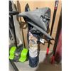 Image 2 : RIO Swinging Hammock Chair with Footrest