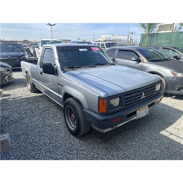 MITSUBISHI MIGHTY MAX 1987 ADT DONATION