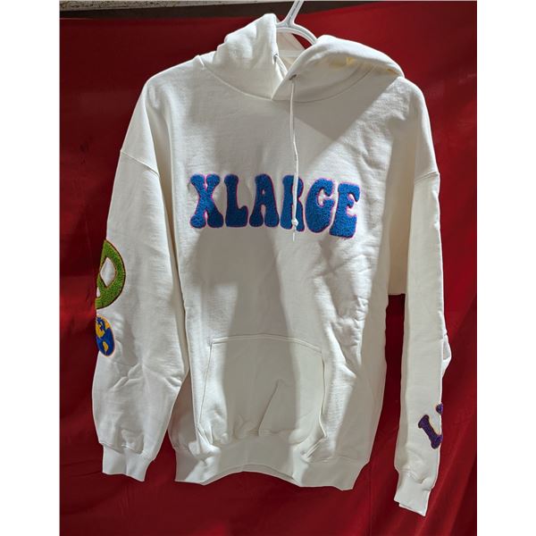 NWT - XLarge Clothing - Flower Hoodie - Size S