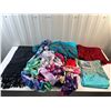 Image 1 : Shawls and Scarf's