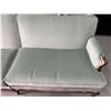 Image 2 : Vintage Wing Couch