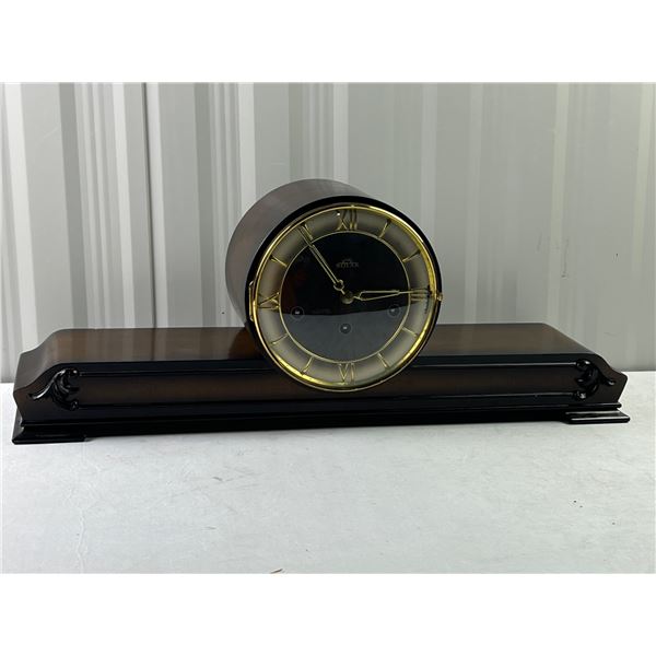 Solar Mantle Clock