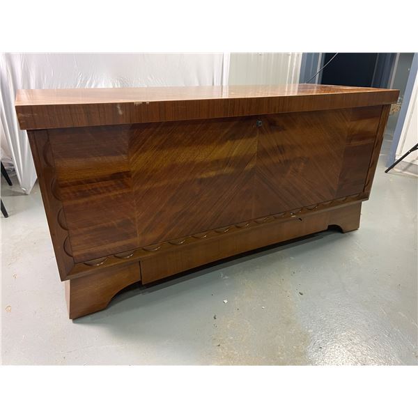 Lane Cedar Chest
