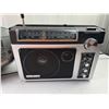 Image 4 : Portable Radio Lot