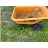Image 3 : True Temper Wheel Barrow