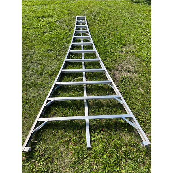 12' Folding Ladder