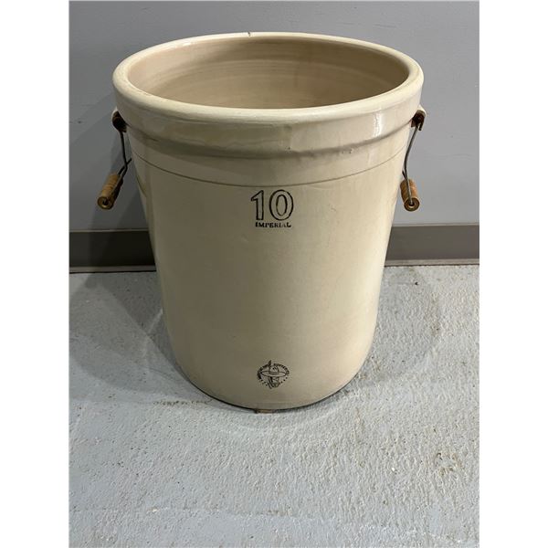 Medicine Hat Potteries 10 Imperial Crock