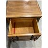 Image 3 : Sklar Furniture End Table