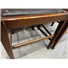 Image 4 : Wooden Chairs