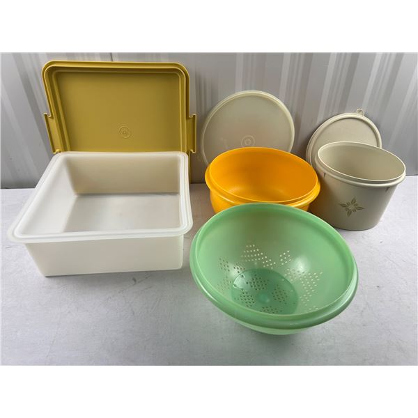 Tupperware Lot