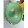 Image 5 : Tupperware Lot