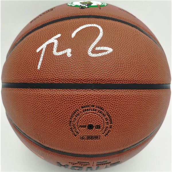 KEVIN GARNET SIGNED BOSTON CELTICS BASKETBALL - BECKETT COA
