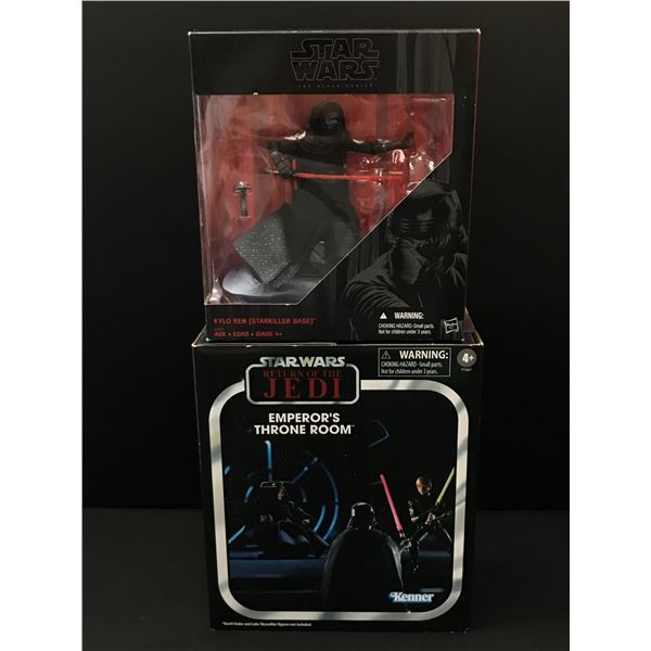 LOT OF 2 STAR WARS ACTION FIGURES IN ORIGINAL PACKAGING