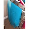 Image 21 : Traditional Indian Sarees in Mixed Fabrics and Colours