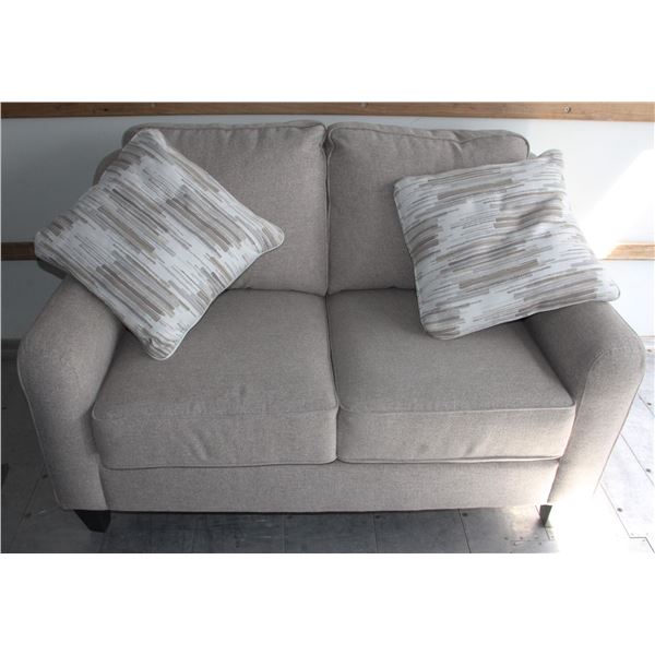 LAZYBOY LOVE SEAT WITH THROW PILLOWS