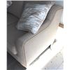 Image 3 : LAZYBOY LOVE SEAT WITH THROW PILLOWS