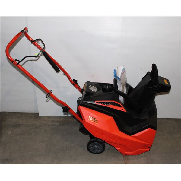ARIENS SMALL GAS SNOW BLOWER