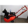 Image 5 : ARIENS SMALL GAS SNOW BLOWER