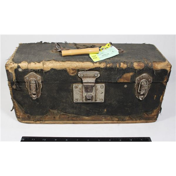 VINTAGE TOOL BOX