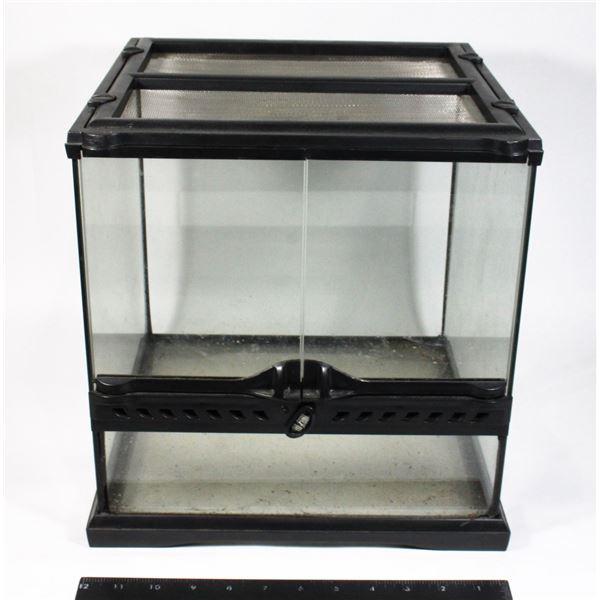 SPIDER/REPTILE ENCLOSURE