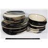 Image 1 : SERVICE FOR 7 SET OF DISHES HOMETRENDS