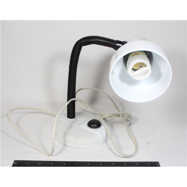 INTERTEK TABLE LAMP WHITE