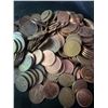 Image 3 : 1.12kg Mixed Canadian Pennies, 1930s-1970s Assorted Dates