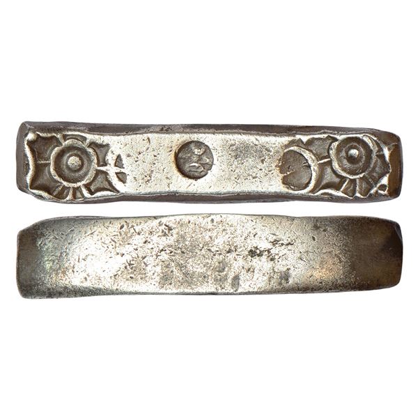 Ancient India : Archaic silver punch marked 'bent bar' coin, 11.54g.