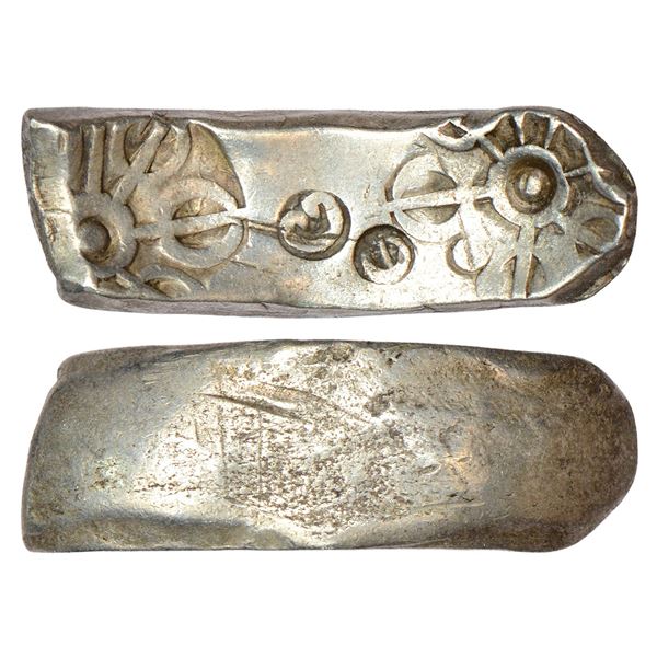 Ancient India : Archaic silver punch marked 'bent bar' coin, 11.32g