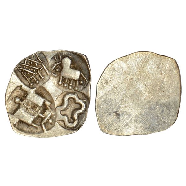 Ancient India : Archaic Silver punch marked coin - Wainganga-Mahanadi Divide, 1.30g.
