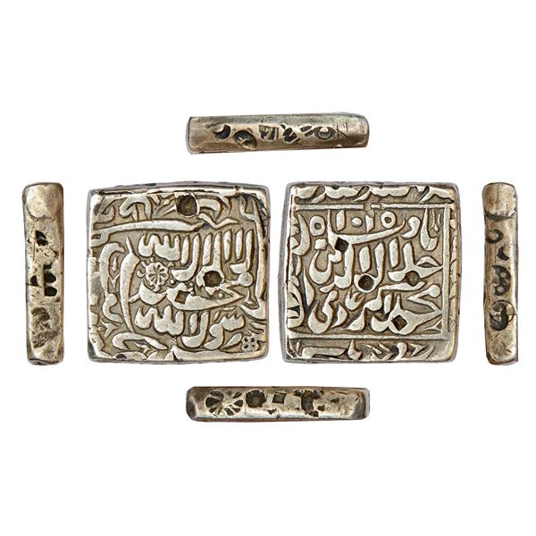 Mughals : Akbar (1556-1605 AD), silver square rupee, Dhaka mint, 10.95g.