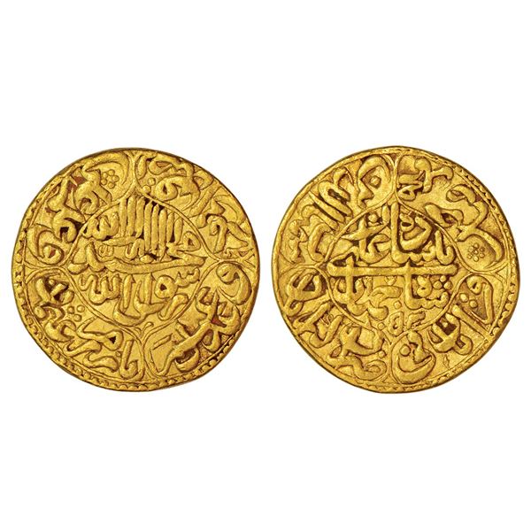 Mughals : Shah Jahan (1628-1658 AD), gold mohur, Akbarabad mint, 10.80g.