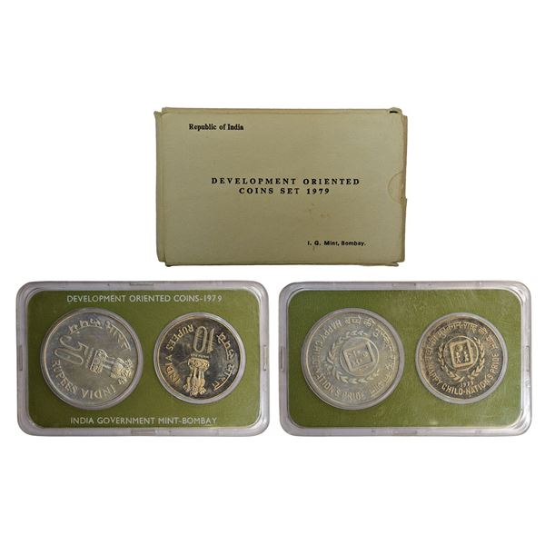 Republic of India : 1979, Happy Child Nation's Pride, UNC set of 2 coins