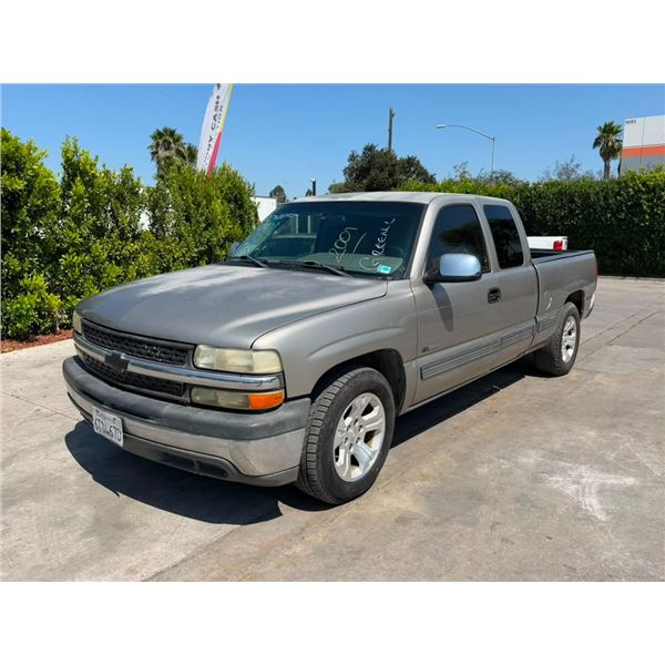 CHEV SILVERADO 2001 T-DONATION