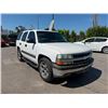 Image 2 : CHEV TAHOE 2004 O/S TITLE 2 DAYS